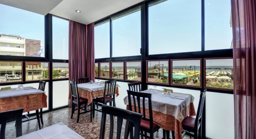 Spiaggia Restaurant Royal - Hotel Royal Spiaggia